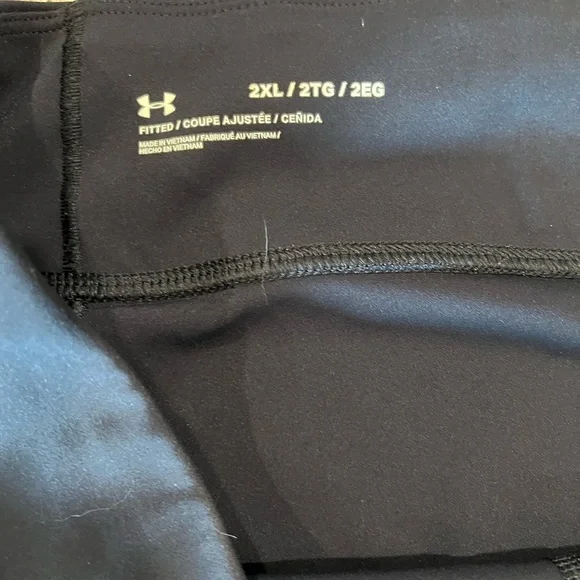 Under Armour Women's Black Capri Leggings - Picture 2 of 5
